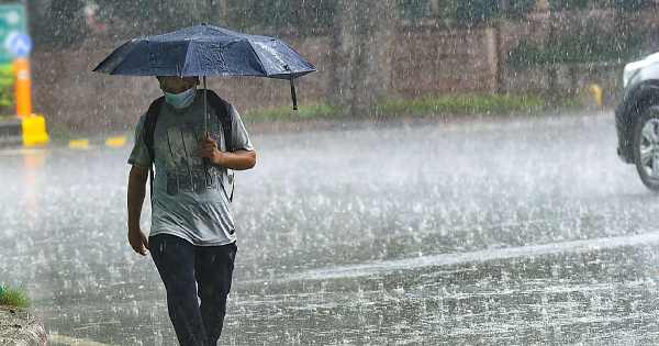 সারা দেশে বৃষ্টির প্রবণতা, বাড়তে পারে তাপমাত্রাও