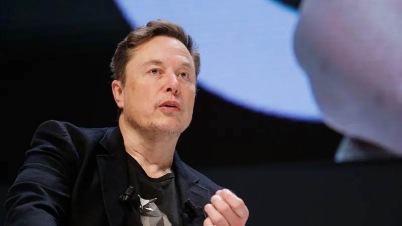 Elon Musk Brands Starmer 'Two-tier Keir' And Questions, ‘Is This Britain Or Soviet Union?' Over Facebook Comment Arrest Video